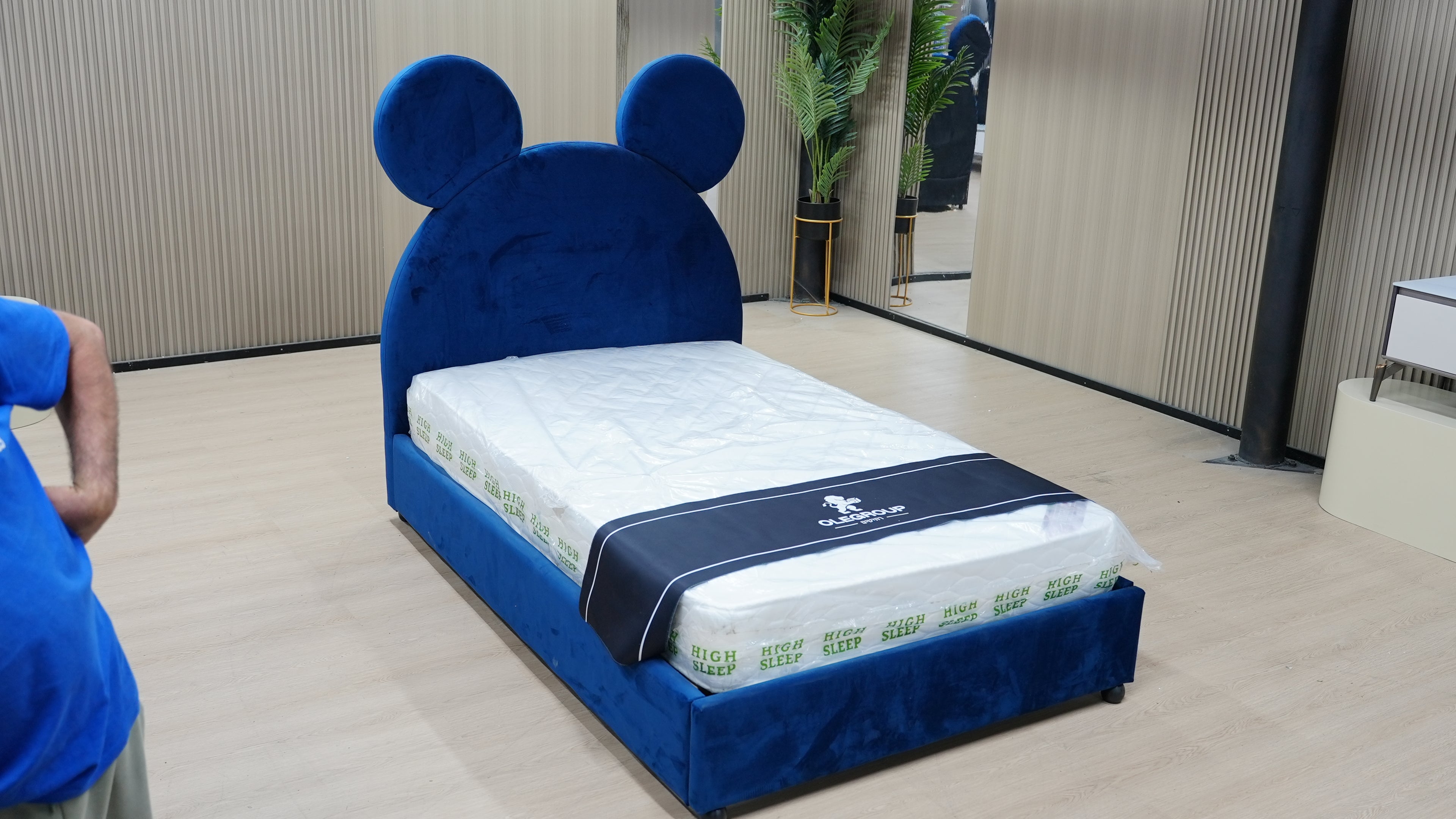 מיטה דגם "מיקי מאוס"