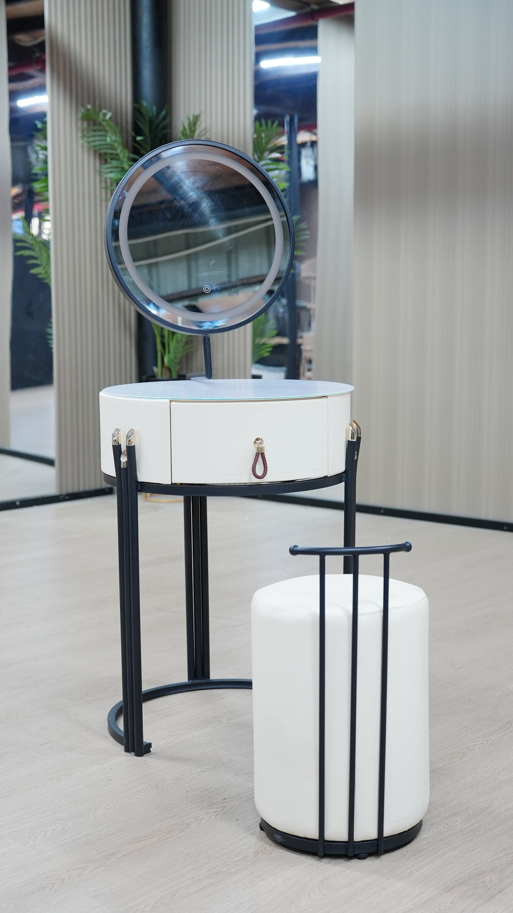 שידת איפור עגולה דגם "קורל"